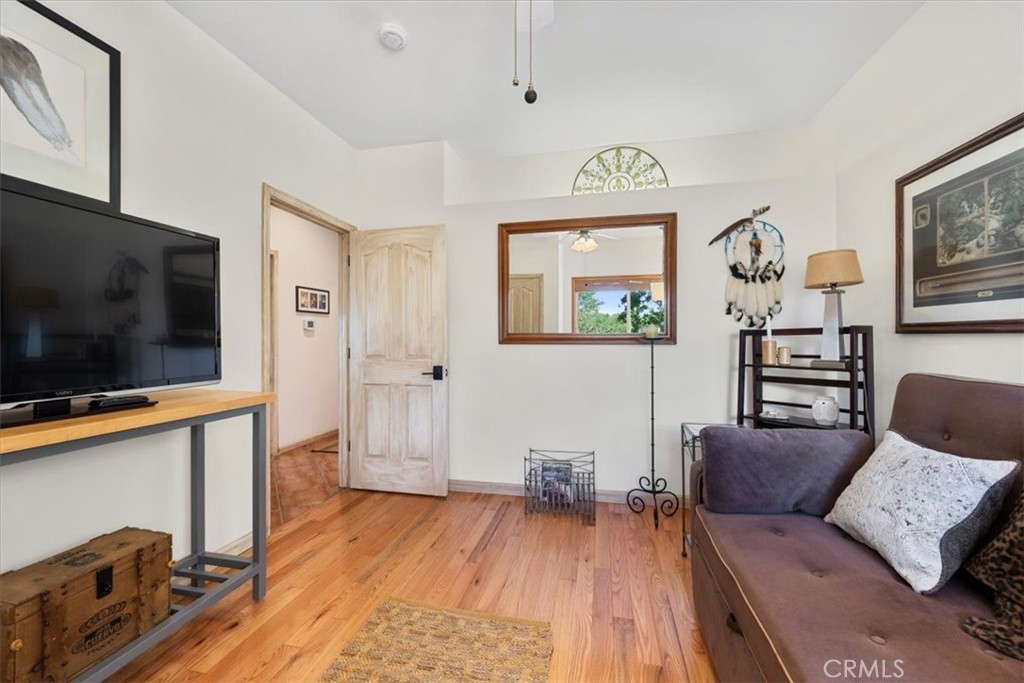 10662 Santa Ana Road