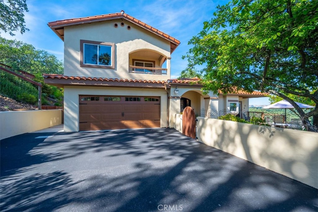 10662 Santa Ana Road