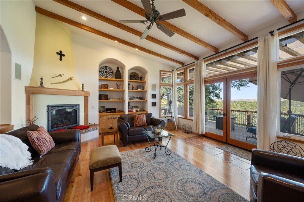 10662 Santa Ana Road