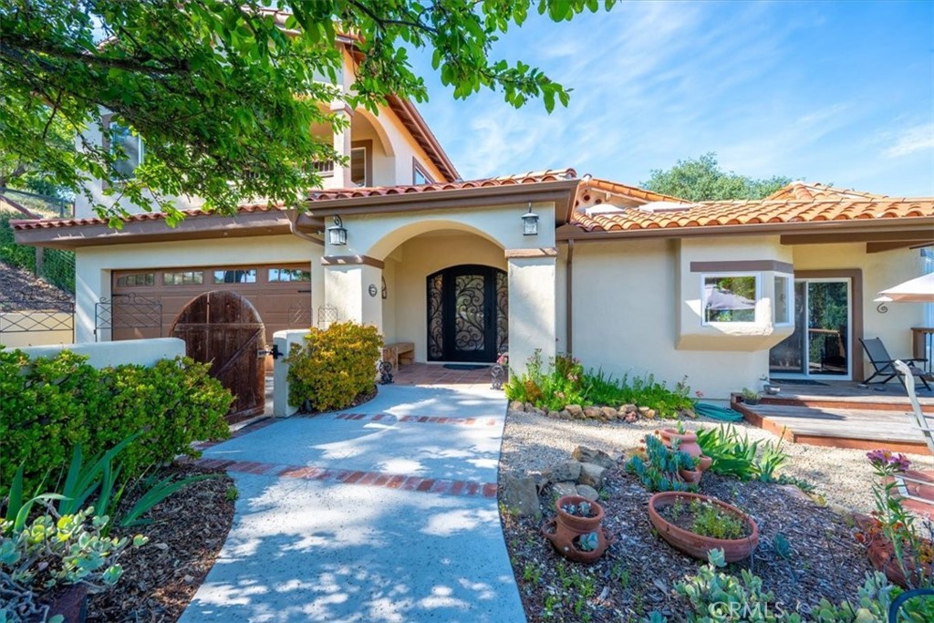 10662 Santa Ana Road