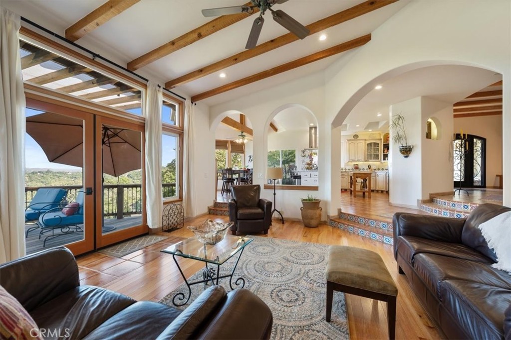 10662 Santa Ana Road