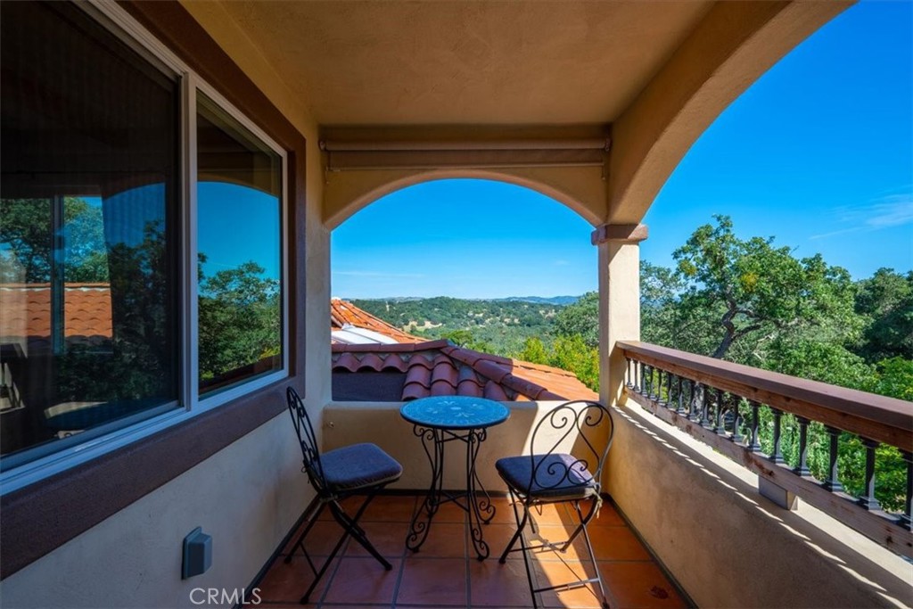 10662 Santa Ana Road