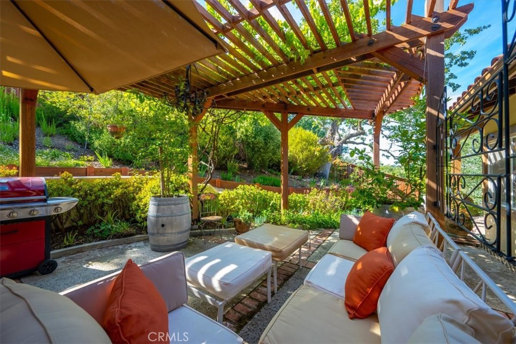 10662 Santa Ana Road