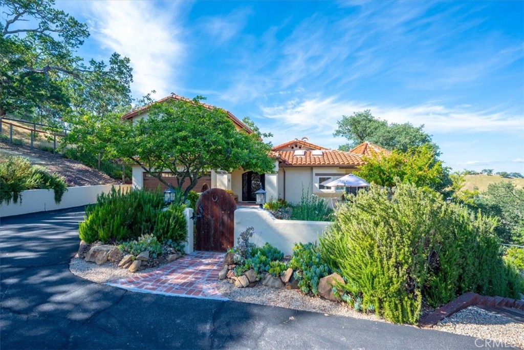 10662 Santa Ana Road