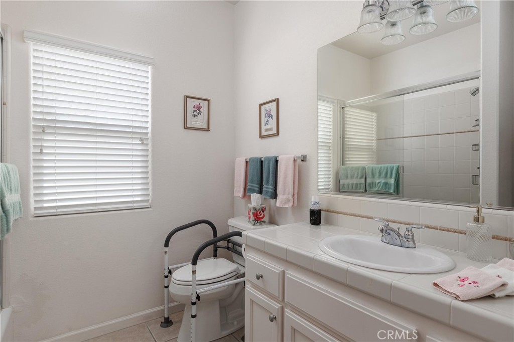 1411 Crown Way
