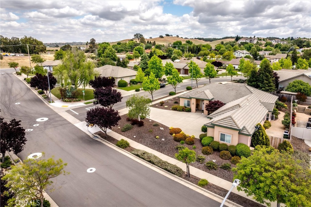 1411 Crown Way