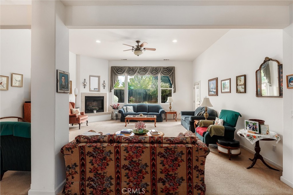 1411 Crown Way