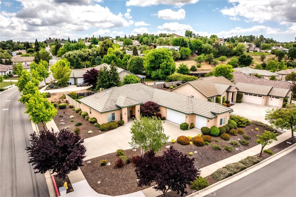 1411 Crown Way