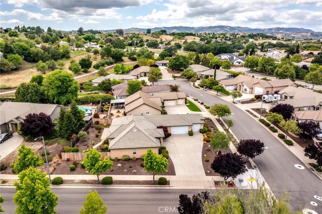 1411 Crown Way