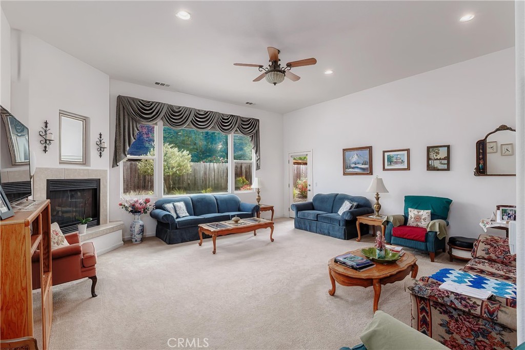 1411 Crown Way