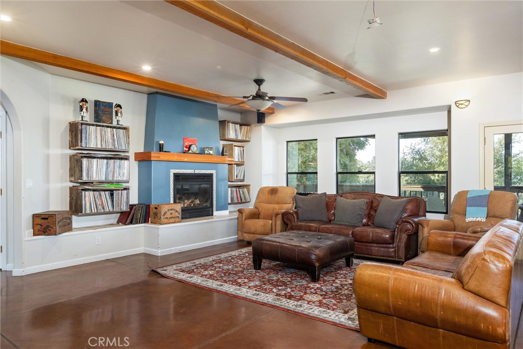 3180 Willow Creek Road