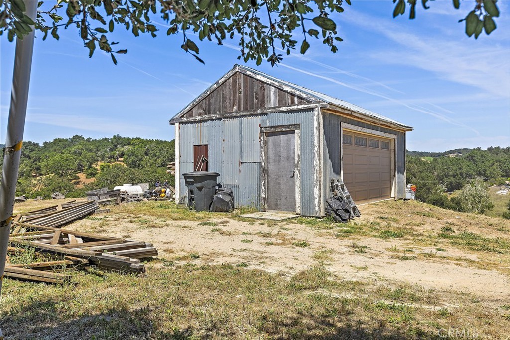 3180 Willow Creek Road
