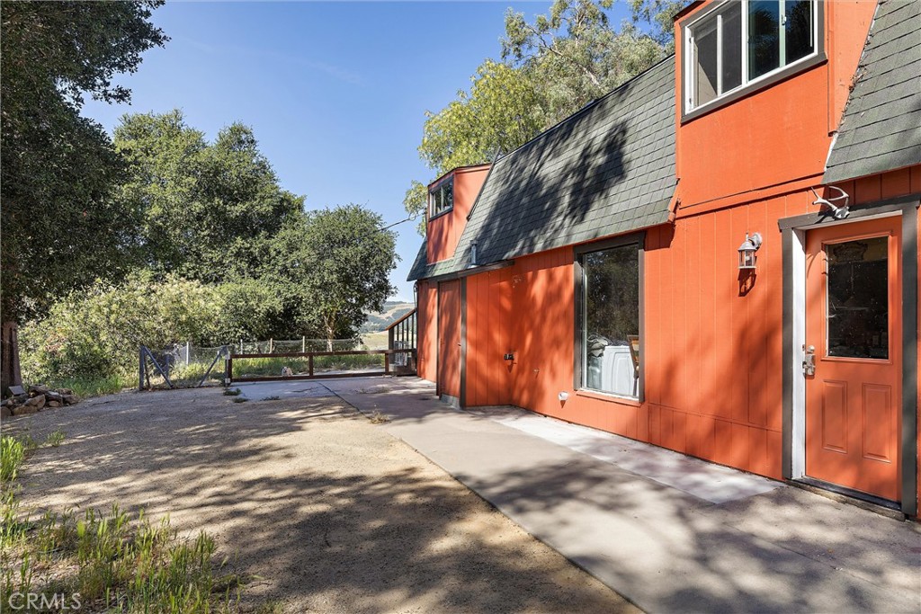 3180 Willow Creek Road