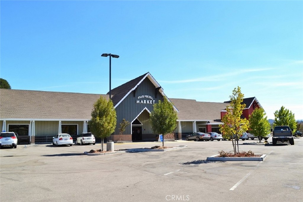 2102 Clamath Court