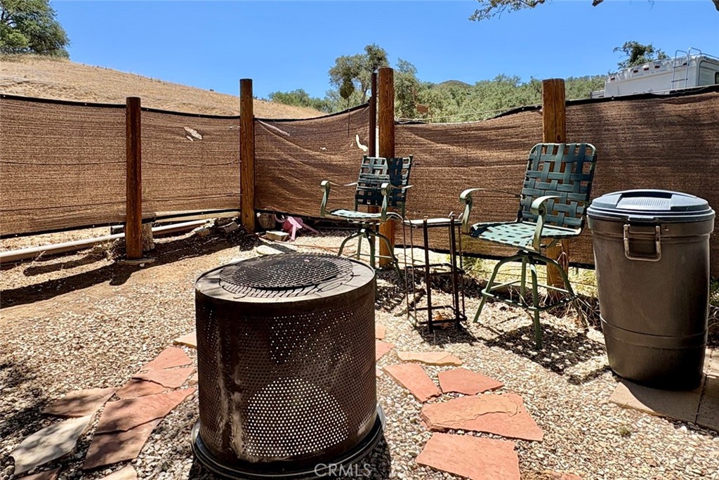2102 Clamath Court