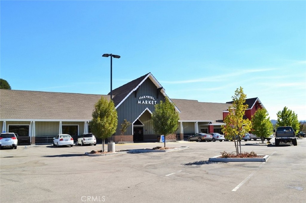 2102 Clamath Court