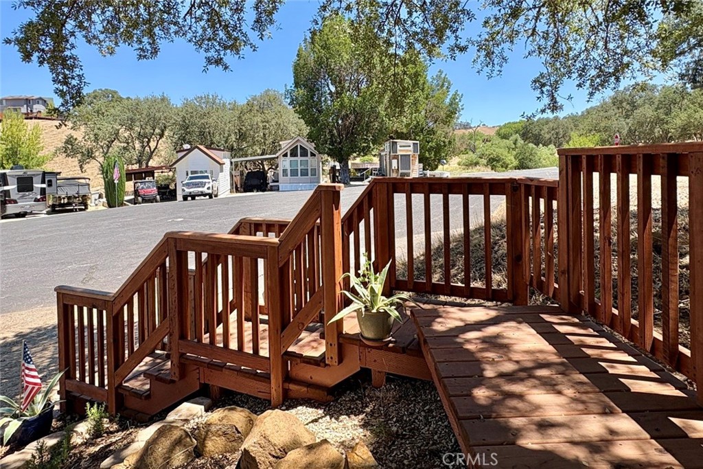 2102 Clamath Court