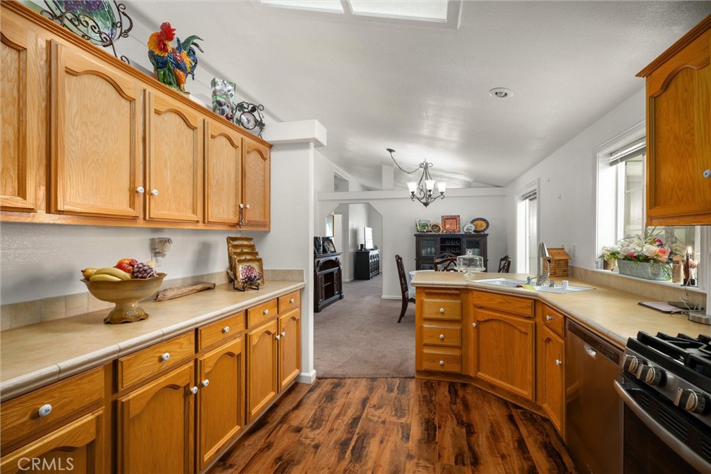 4142 Welsh Way