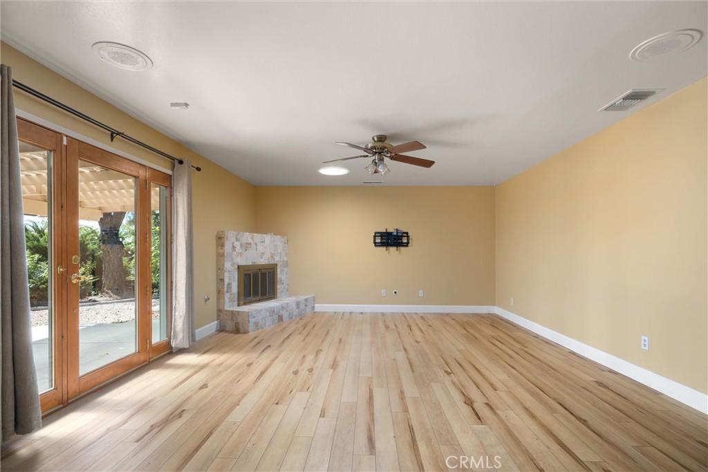 1523 Country Club Drive