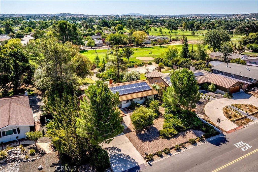 1523 Country Club Drive