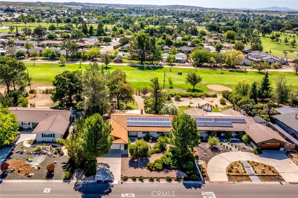 1523 Country Club Drive