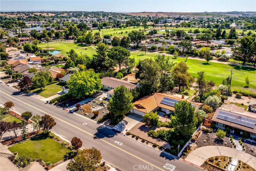 1523 Country Club Drive