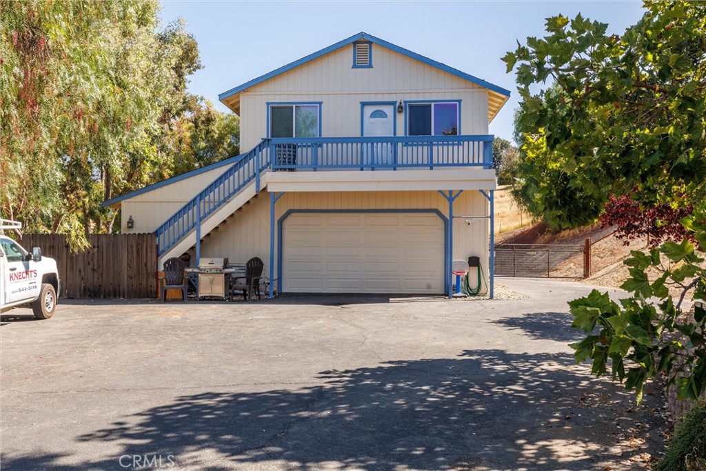 1220 Pina Selva Place