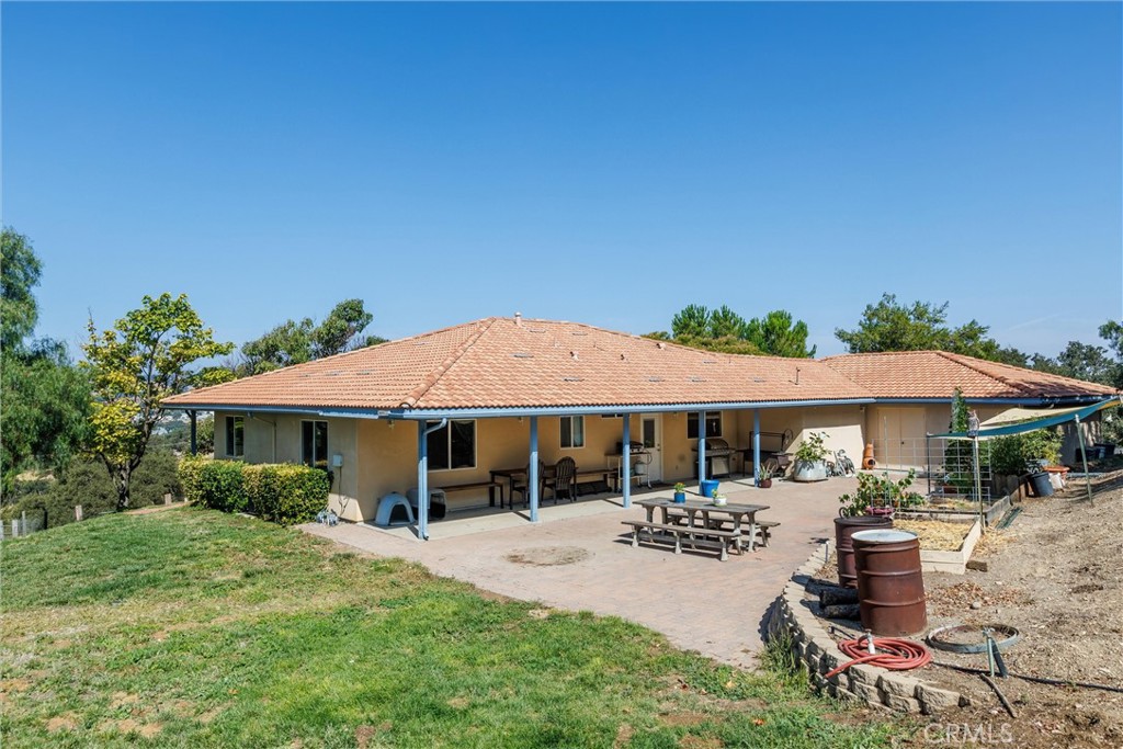 1220 Pina Selva Place