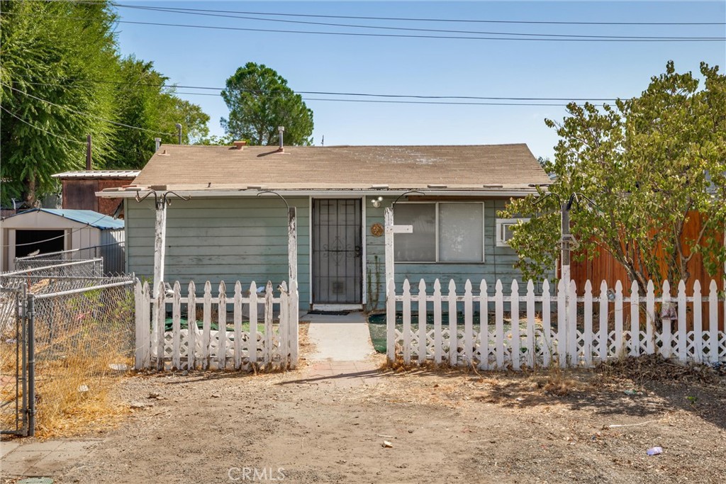 1470 Bonita Place