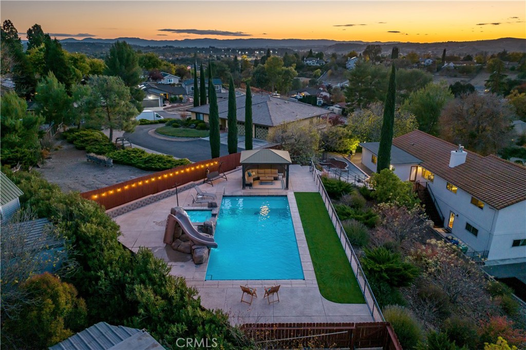 1029 Vista Grande Street