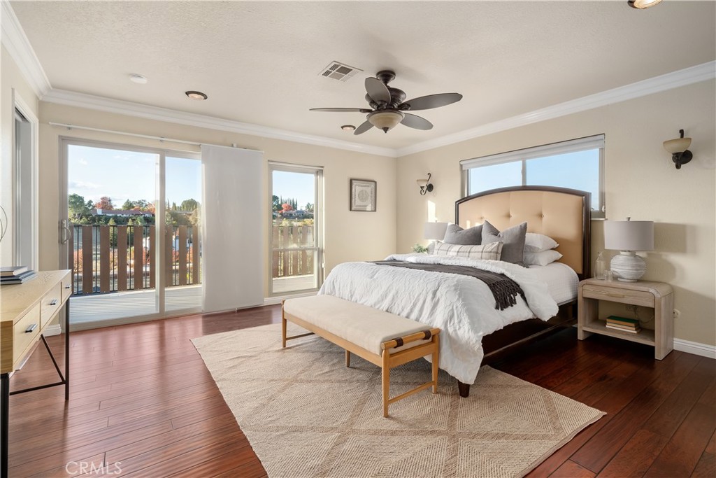 1029 Vista Grande Street