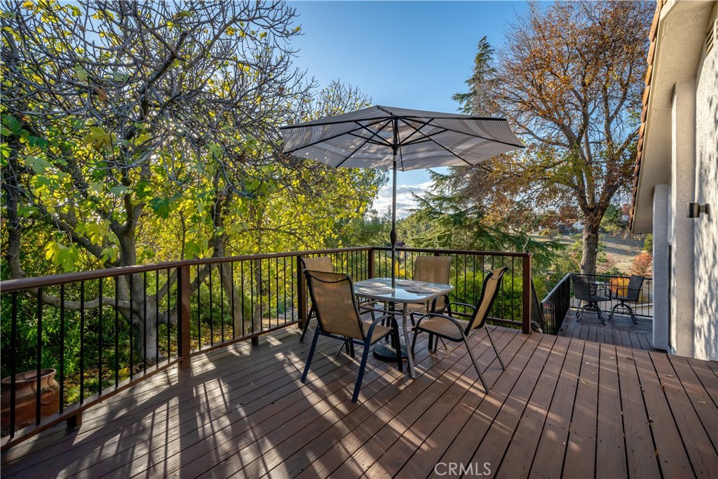 1029 Vista Grande Street