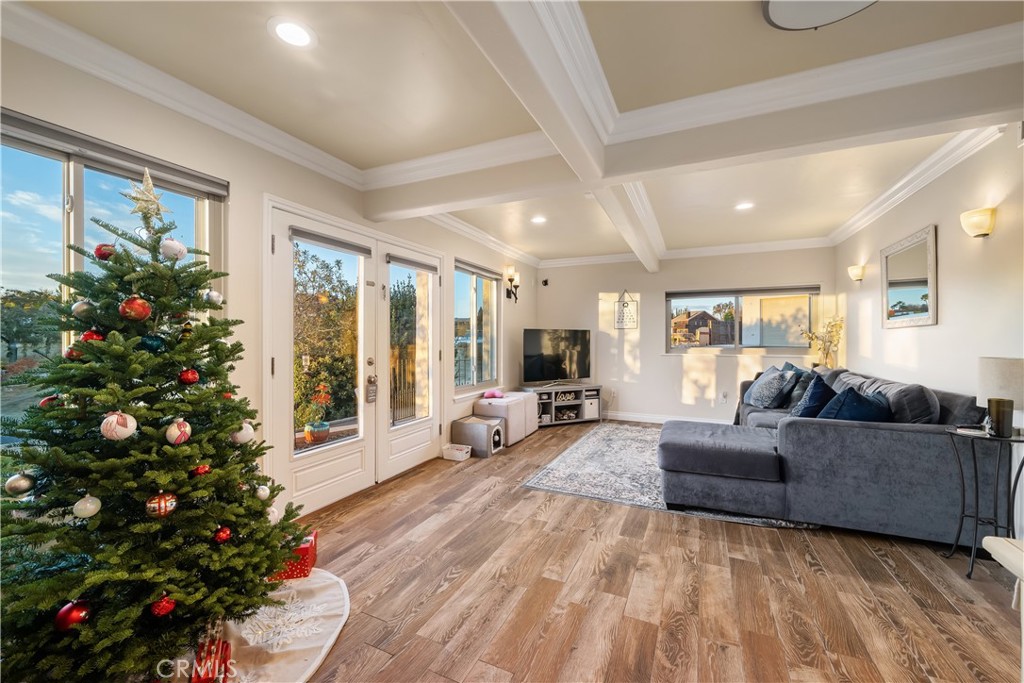 1029 Vista Grande Street