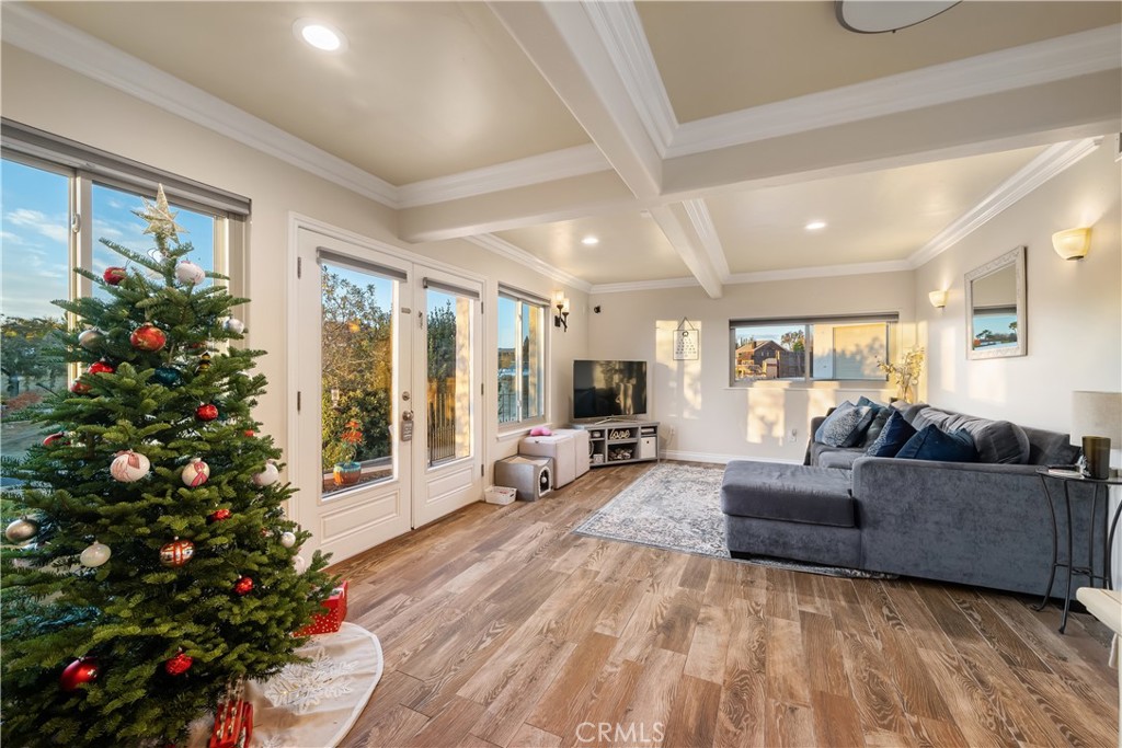 1029 Vista Grande Street