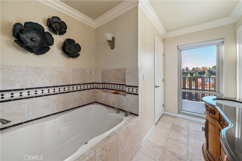 1029 Vista Grande Street