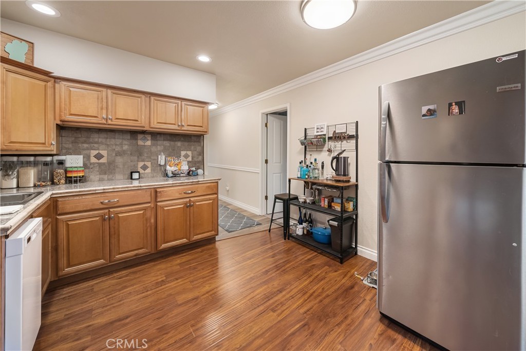 1029 Vista Grande Street