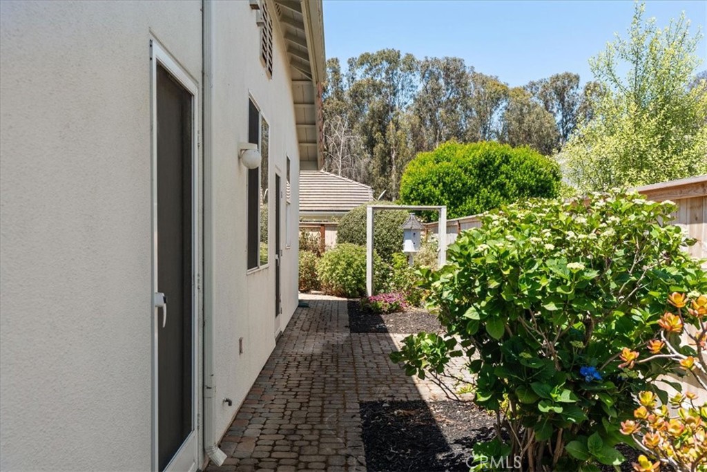 2331 Humboldt Street