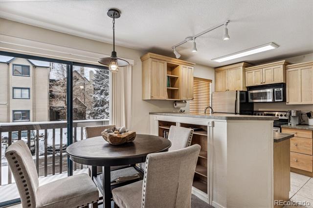 6380 S Boston Street Unit: 207