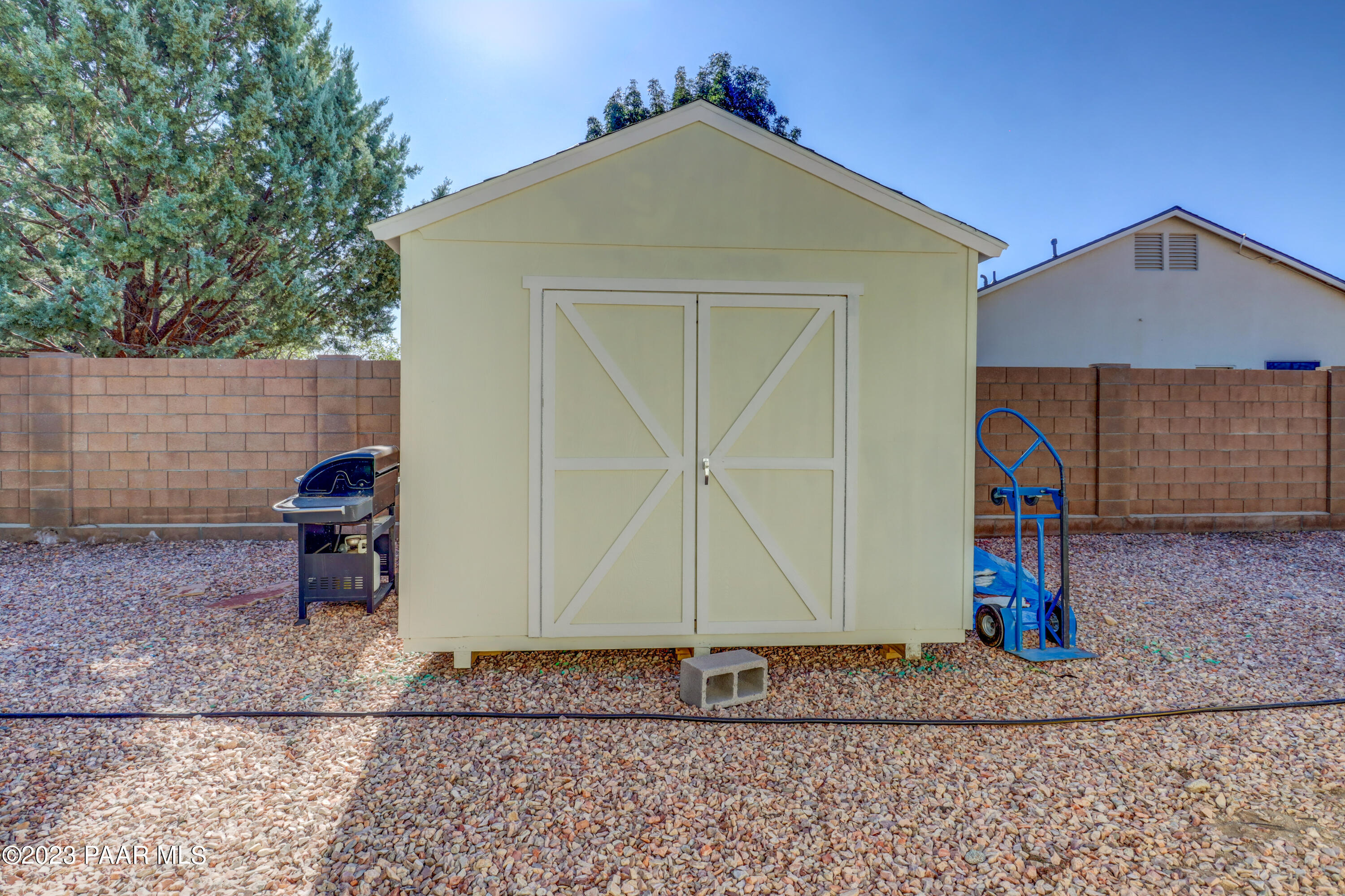 6933 N Pinnacle Pass Drive