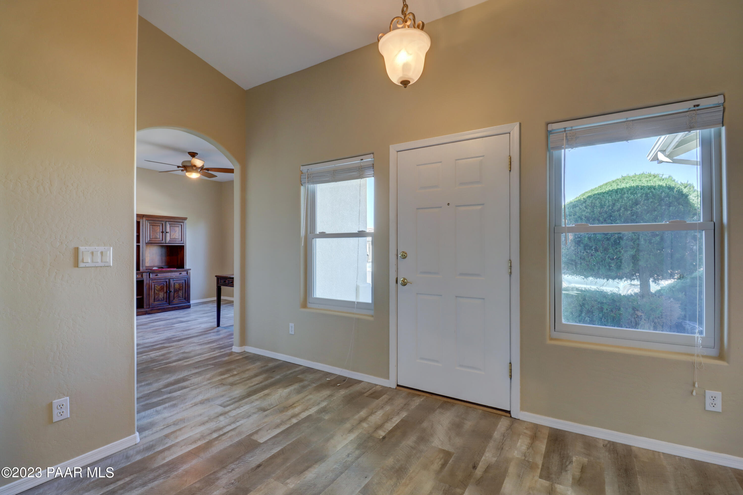 6933 N Pinnacle Pass Drive