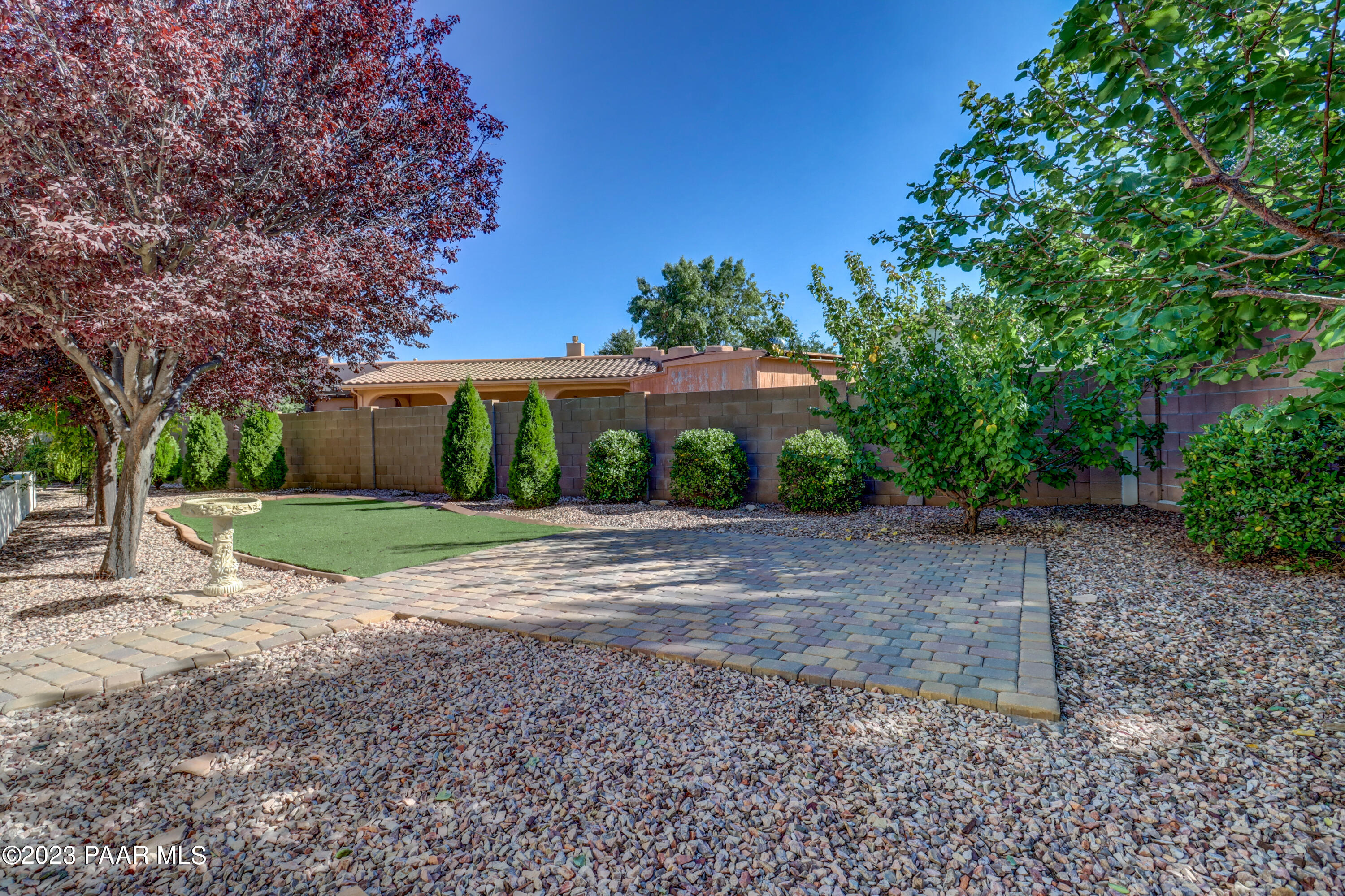 6933 N Pinnacle Pass Drive