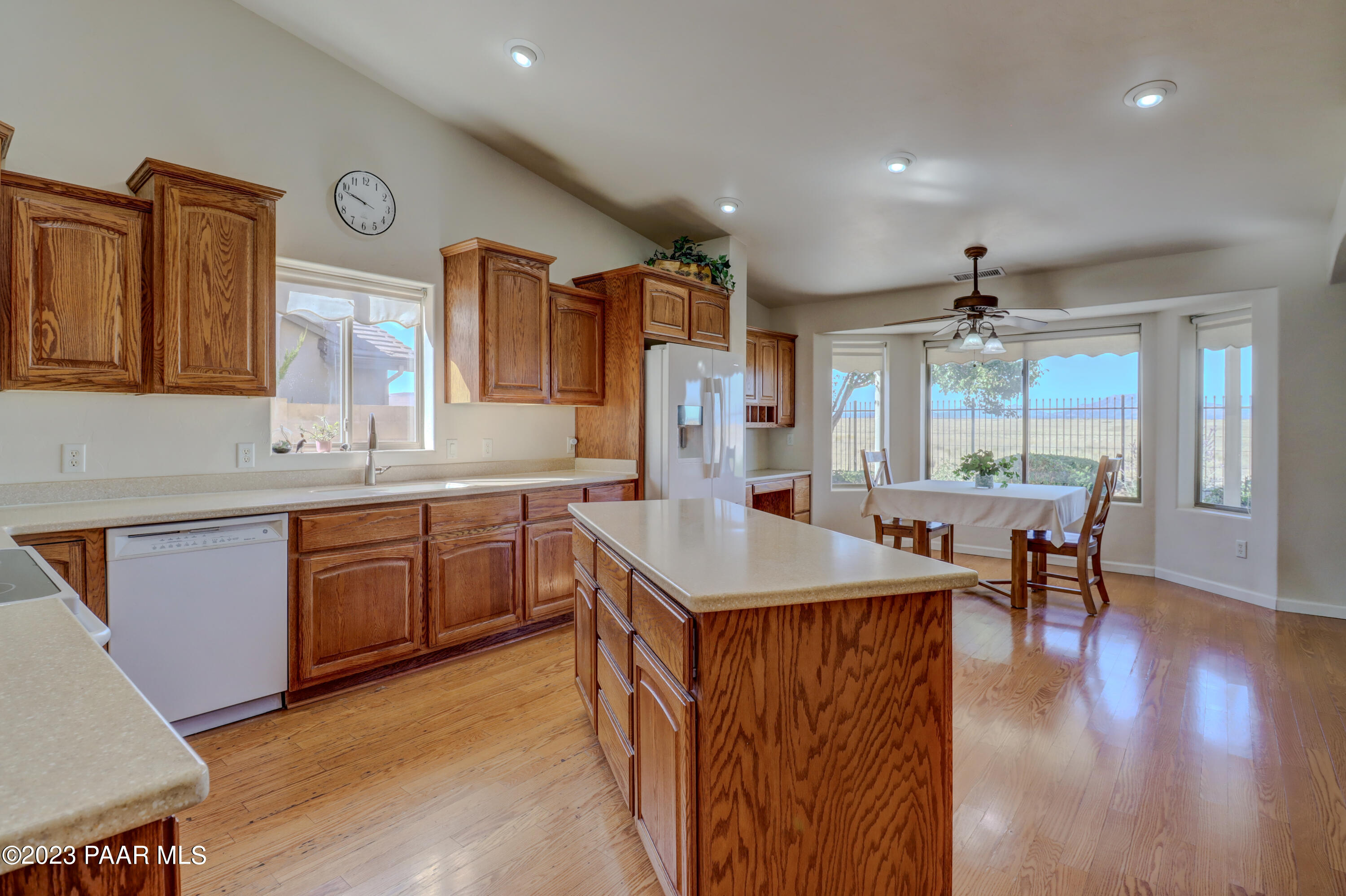 7580 N Park Crest Lane