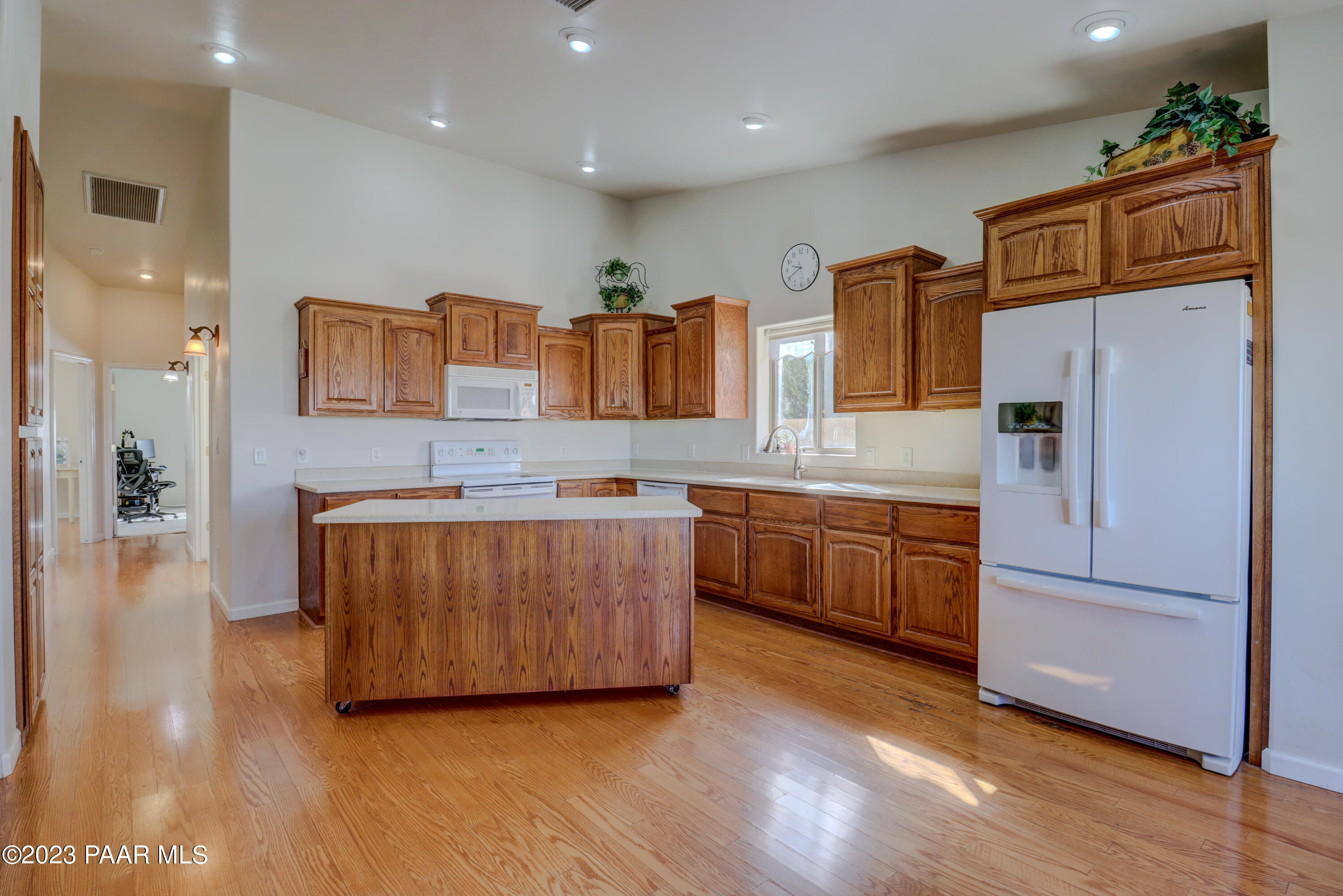 7580 N Park Crest Lane