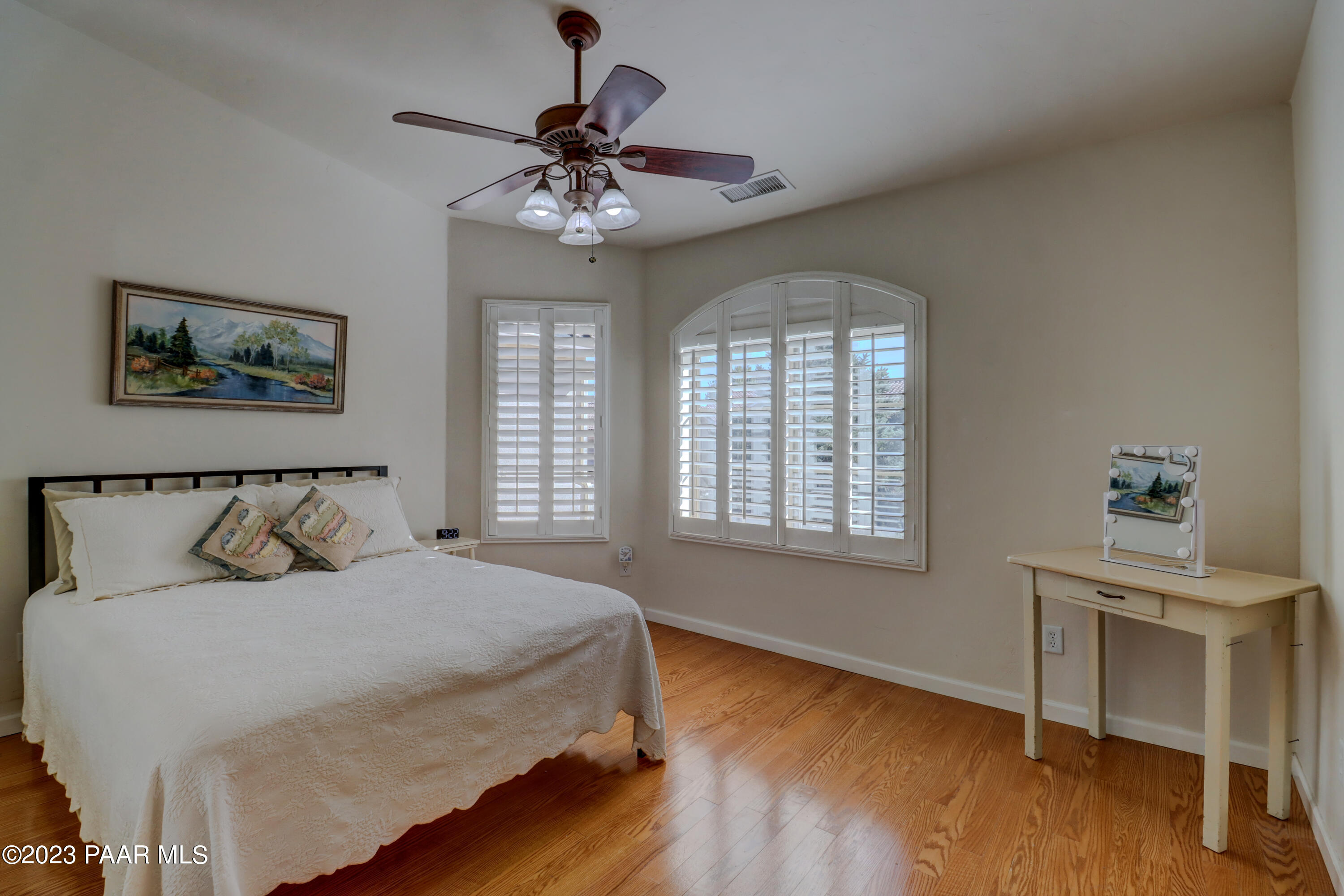 7580 N Park Crest Lane