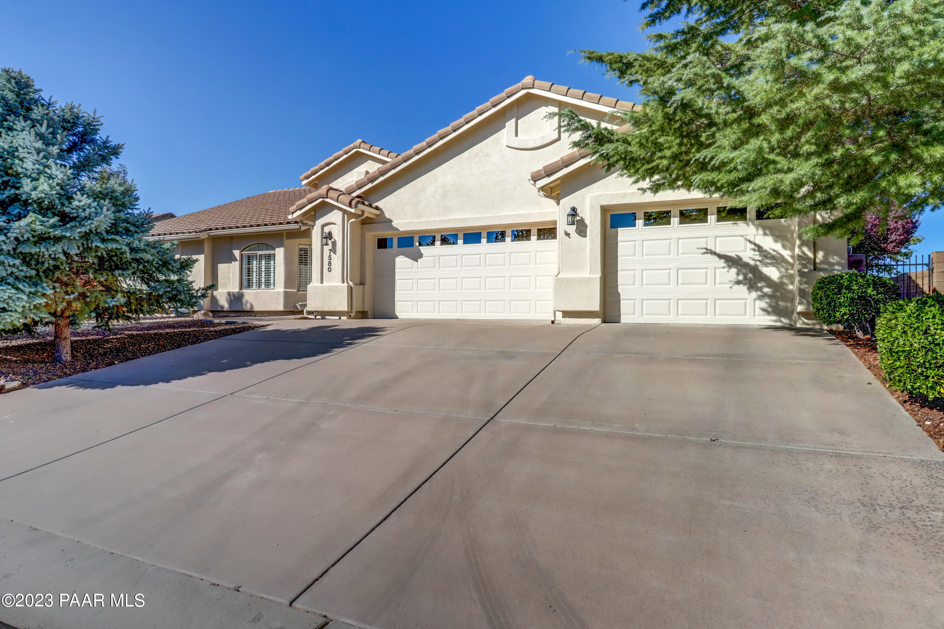 7580 N Park Crest Lane