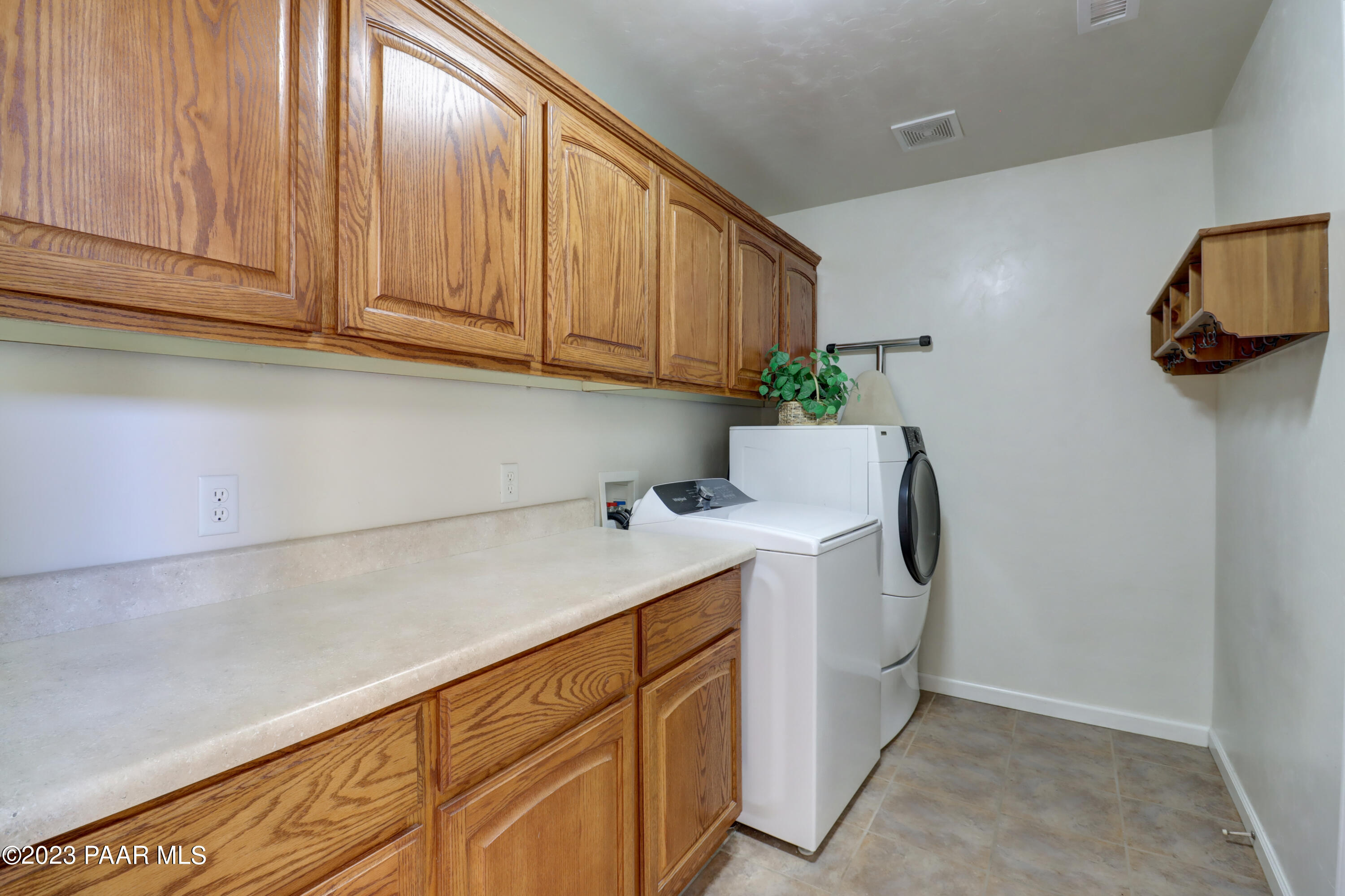 7580 N Park Crest Lane