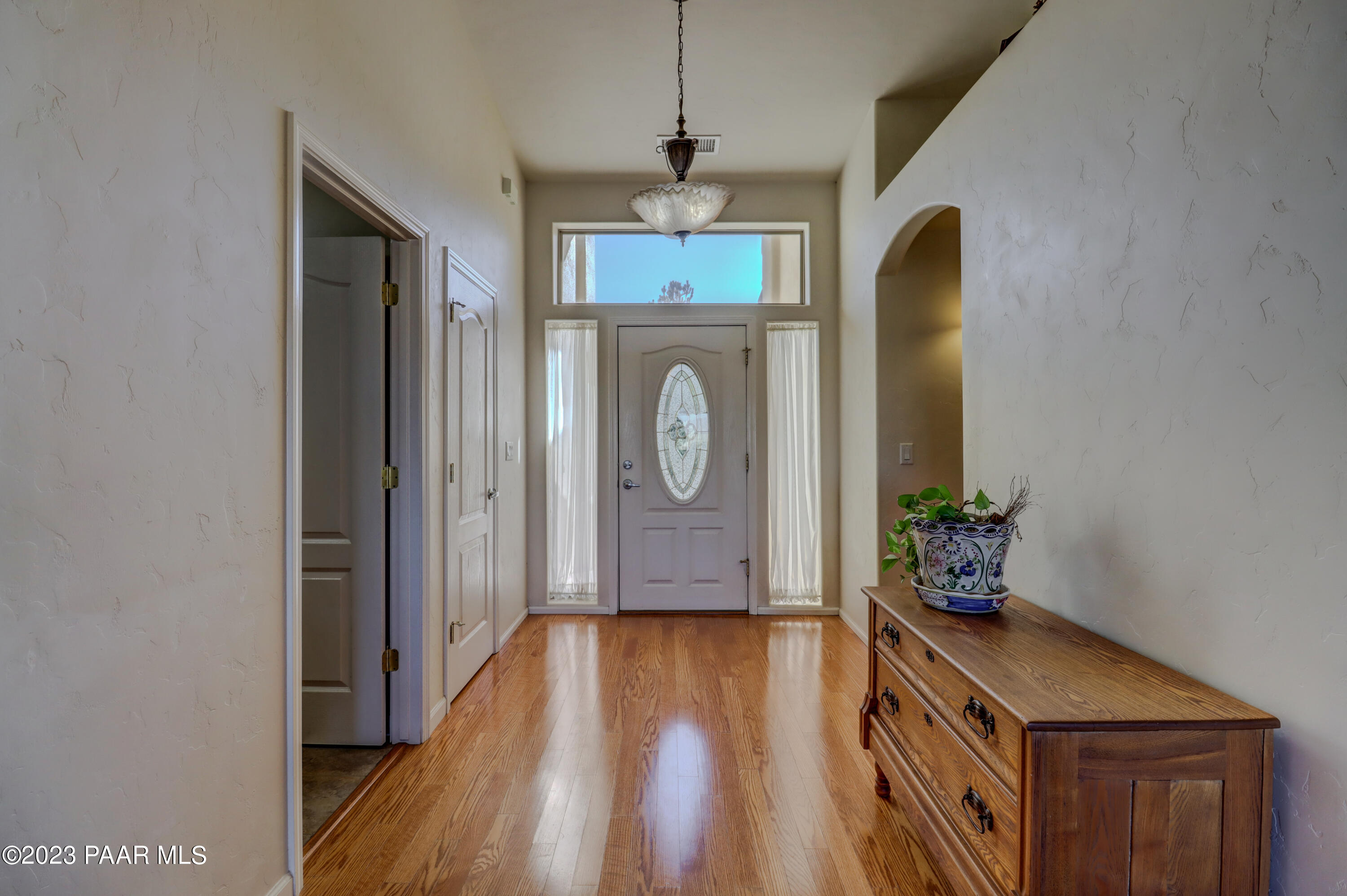 7580 N Park Crest Lane