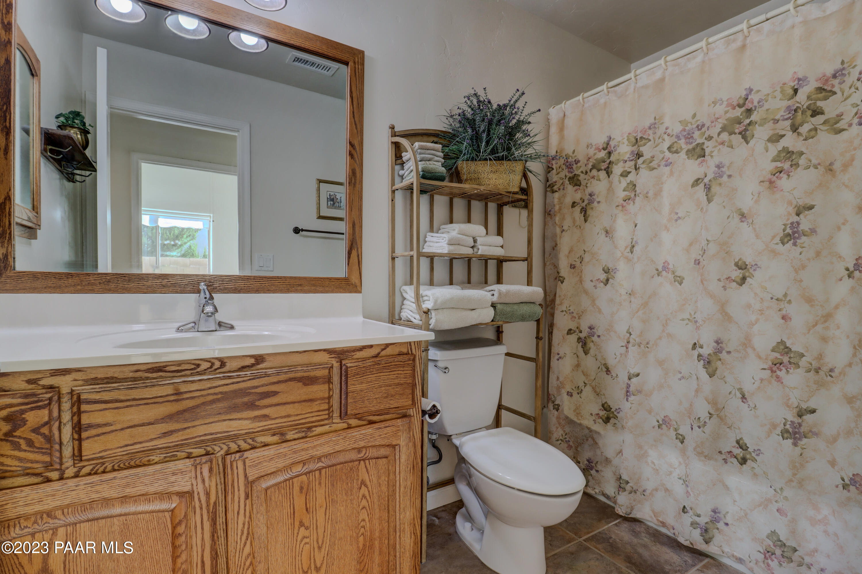 7580 N Park Crest Lane