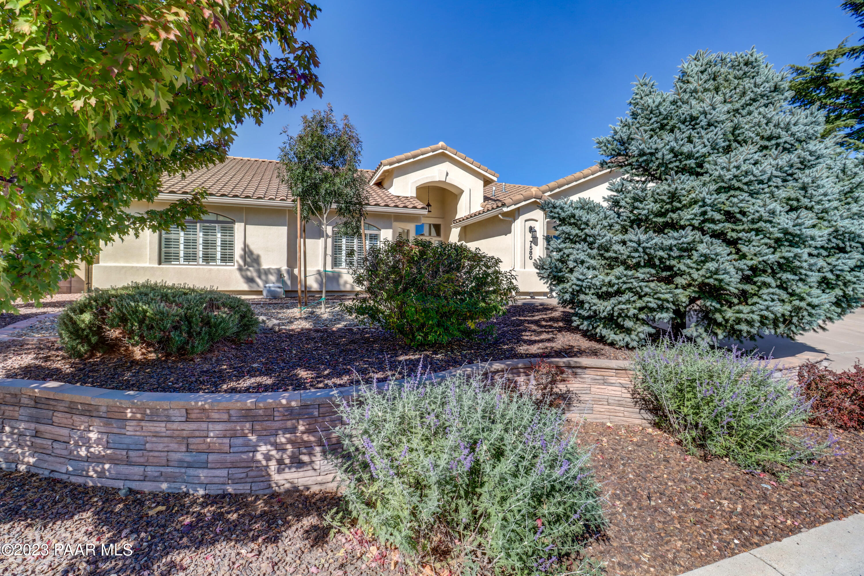 7580 N Park Crest Lane