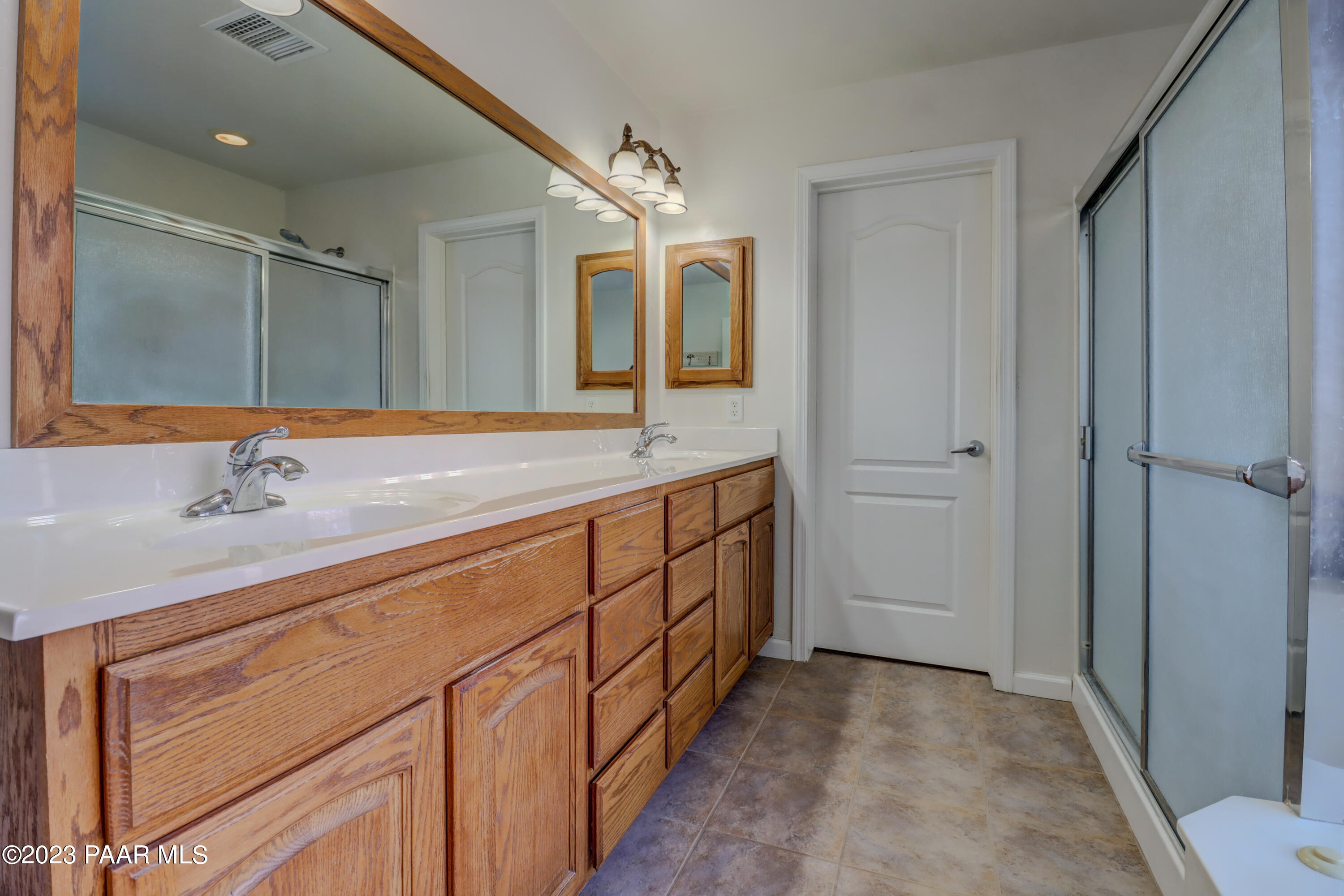 7580 N Park Crest Lane